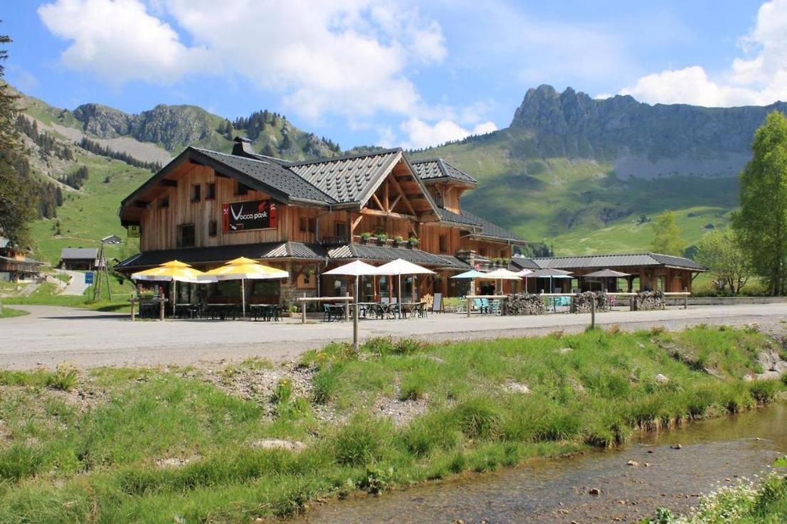 Hotel Les Roches 1500 Mieussy Zewnętrze zdjęcie